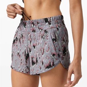 Lululemon Tracker Short V 4" Floral Flux Multi Grey Pink Lined